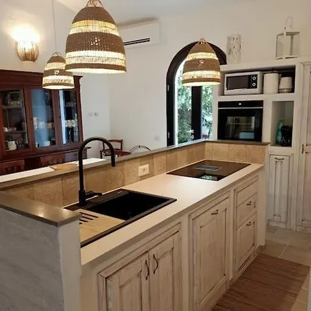 Villa Indipendent At Only 100 Mt. From The Beach Torre delle Stelle