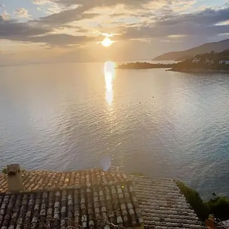 Villa Indipendent At Only 100 Mt. From The Beach